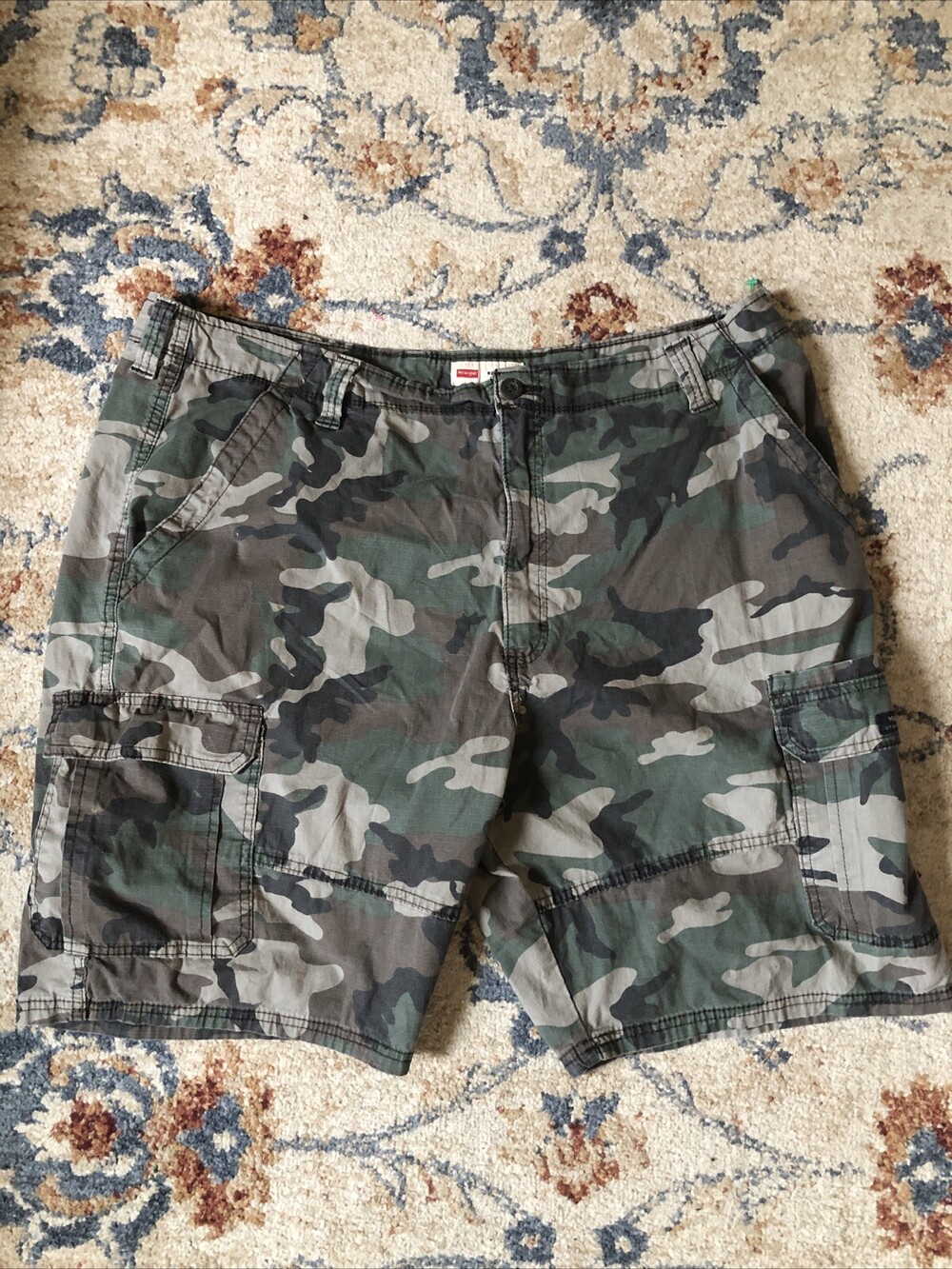 Wrangler Shorts Mens 42 Charcoal Black Camo Cargo Outdoors Fish Hike Camp Work